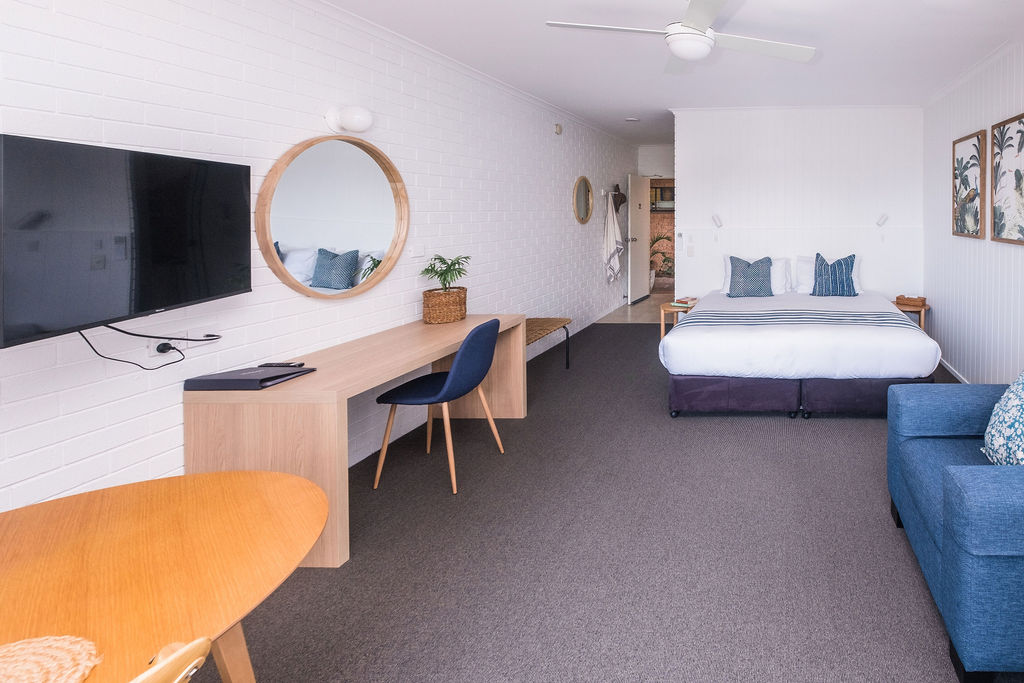 Room 12 pic full.JPG